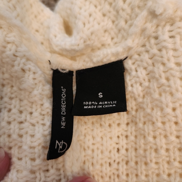 New Directions Ivory and Charcoal Knit Poncho- S - Picture 3 of 6